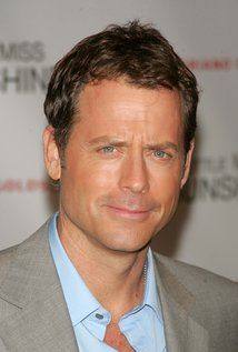 Greg Kinnear