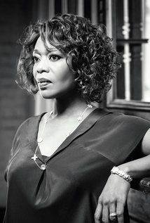 Alfre Woodard