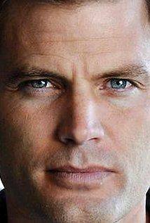 Casper Van Dien