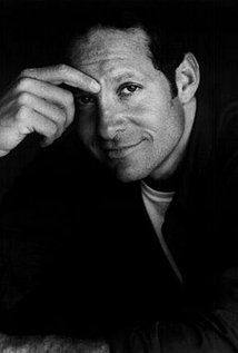 Steve Guttenberg