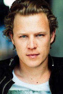 Christopher Egan