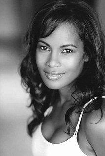 Robinne Lee