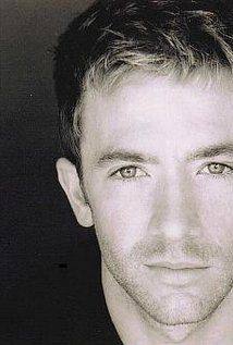David Faustino