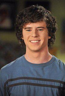 Charlie McDermott