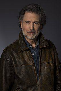 Chris Sarandon