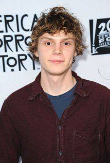 Evan Peters