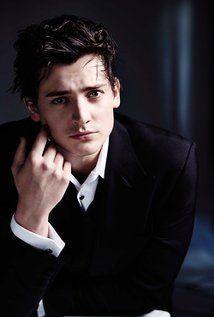 Aneurin Barnard