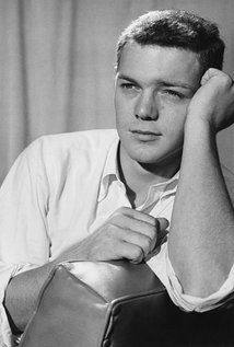 James MacArthur