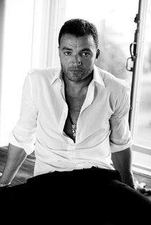 Nick E. Tarabay