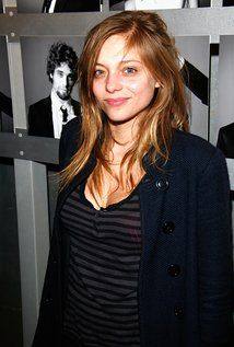 Lizzie Brochere