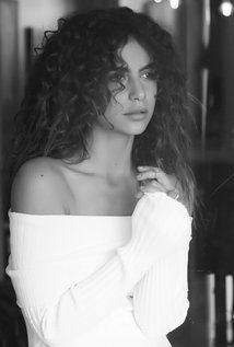 Nadia Hilker