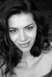 Lavinia Longhi