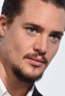 Alexander Dreymon