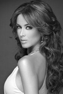 Jacqueline Bracamontes