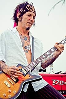 Tracii Guns
