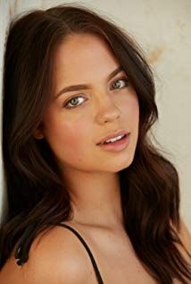 Claudia Sulewski