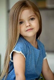 Raelynn Zofia Stueber