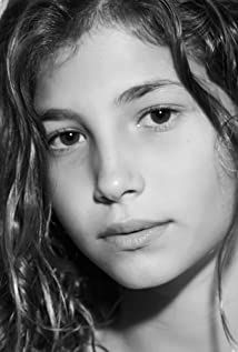 Valeria Schoneveld